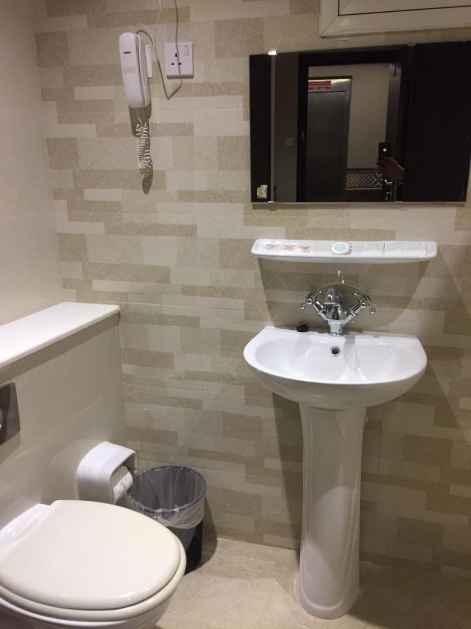 Taj Naif Hotel Dubaj Zewnętrze zdjęcie