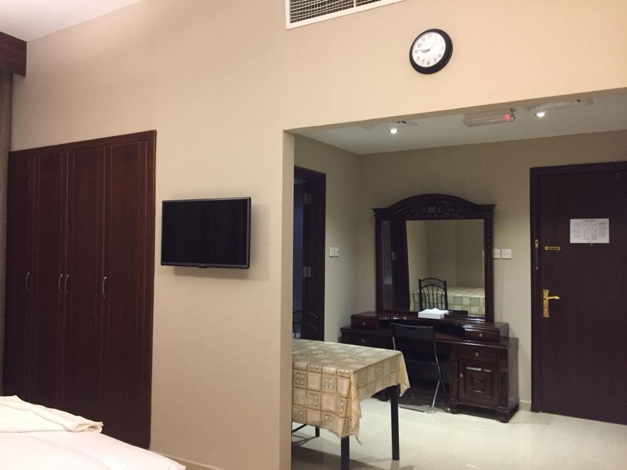 Taj Naif Hotel Dubaj Zewnętrze zdjęcie